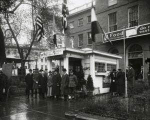 Liberty Bond cottage outside Old State House, 1917